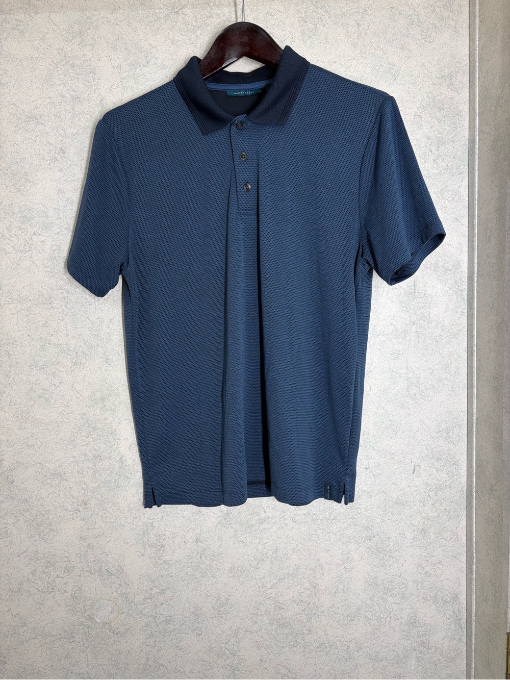 Perry Ellis•Men's•Textured•Polo•Shirt•Medium•Short Sleeve•Moisture Wicking•EUC